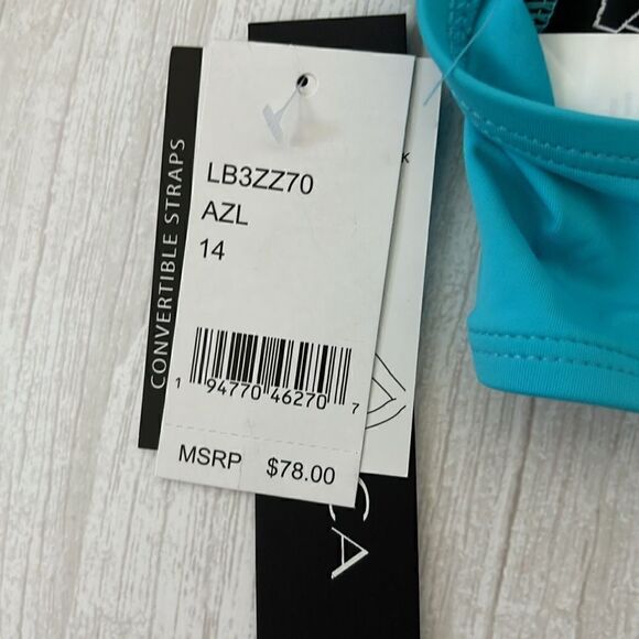 La Blanca Island Goddess Twist Convertible Bikini Top - Picture 5 of 6